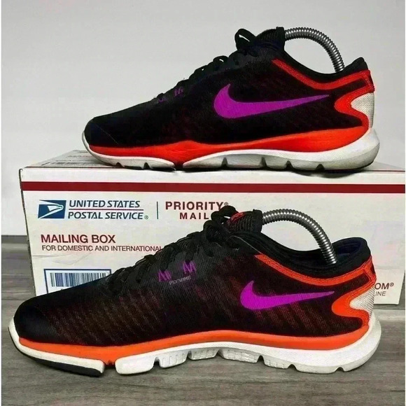 Nike Flex Supreme TR4 Running Shoes Womens 9.5 Gym walking cute comfy Black Pink - Picture 2 of 10